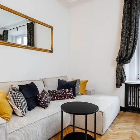 Апартаменты Bergamot Center